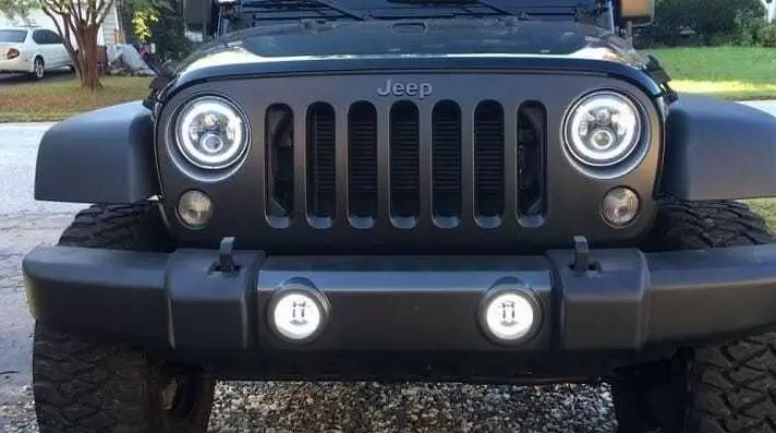 What does the check engine light mean on a Jeep Wrangler