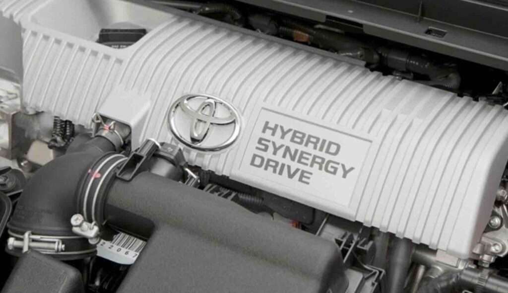 how to charge prius battery while driving