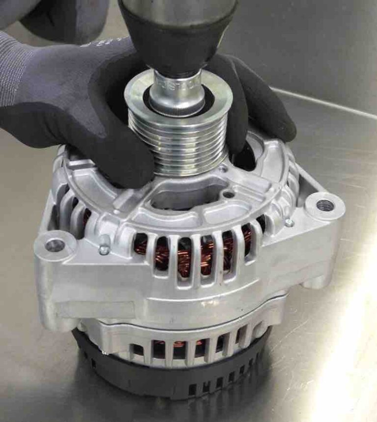 How To Remove Alternator Clutch Pulley Without Tool